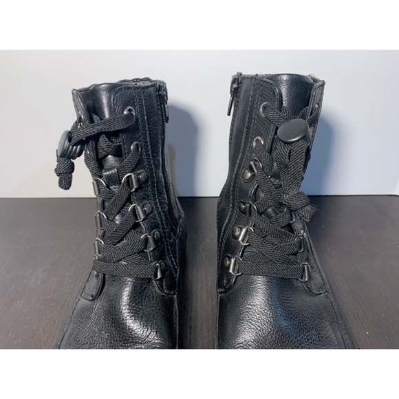 Clarks Collection Black Combat Style Leather Boots Size 8M - Picture 7 of 16